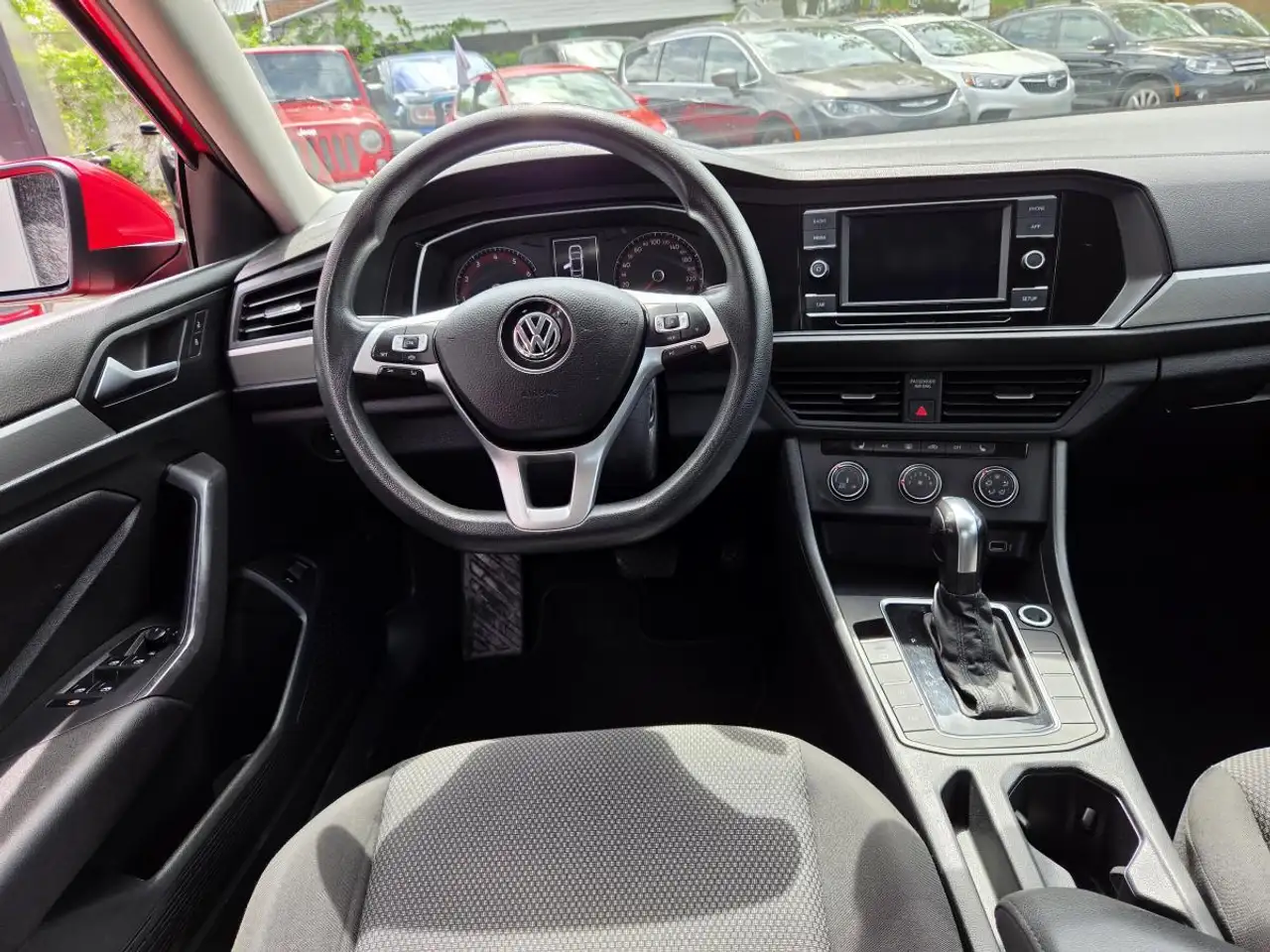 Volkswagen Jetta снимка Volkswagen Jetta
