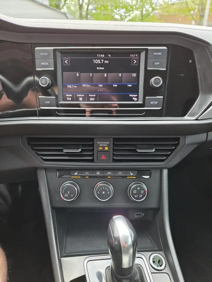Volkswagen Jetta снимка Volkswagen Jetta