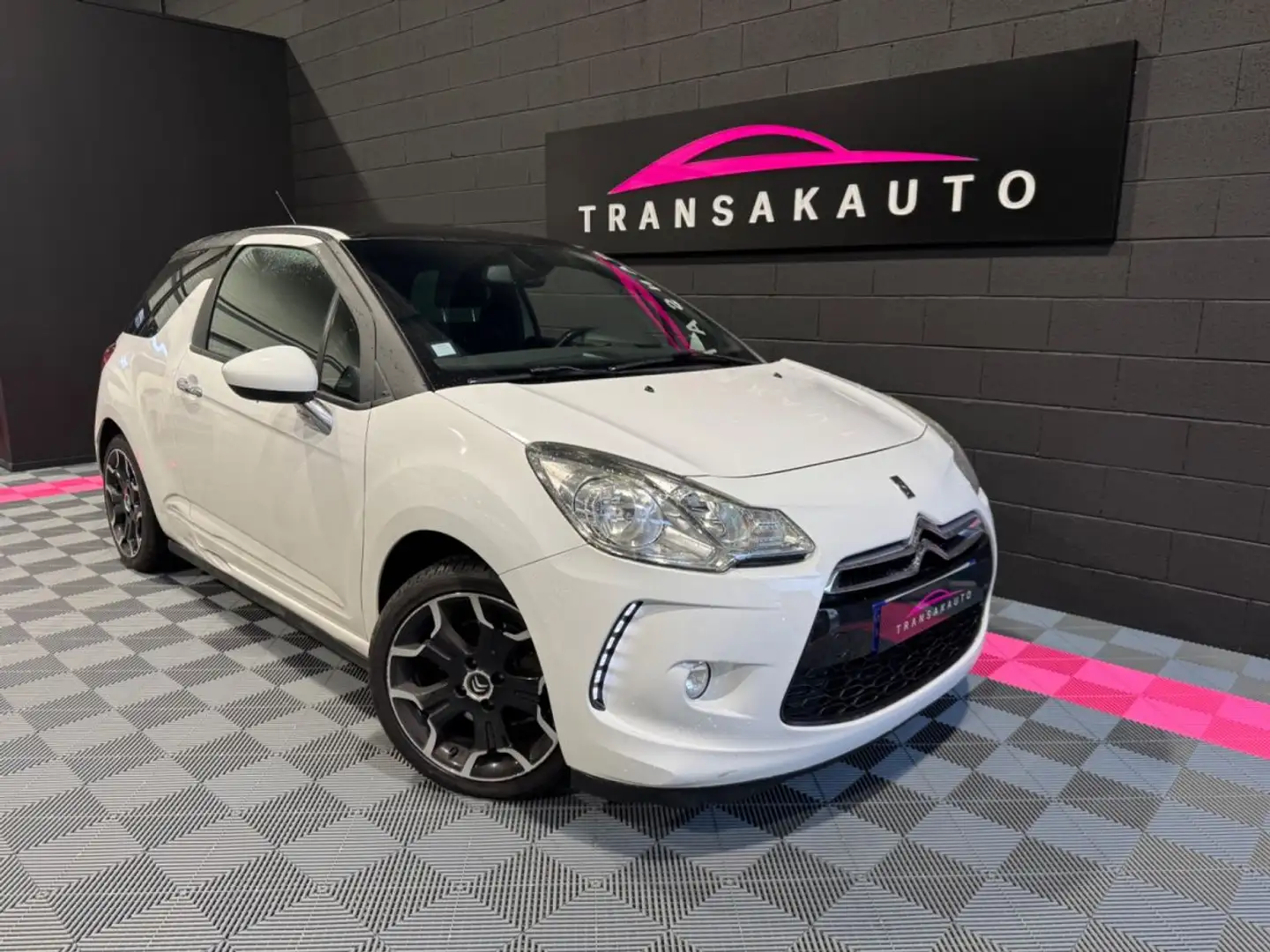 Citroen DS3 VTi 120 Airdream So Chic Blanc - 1