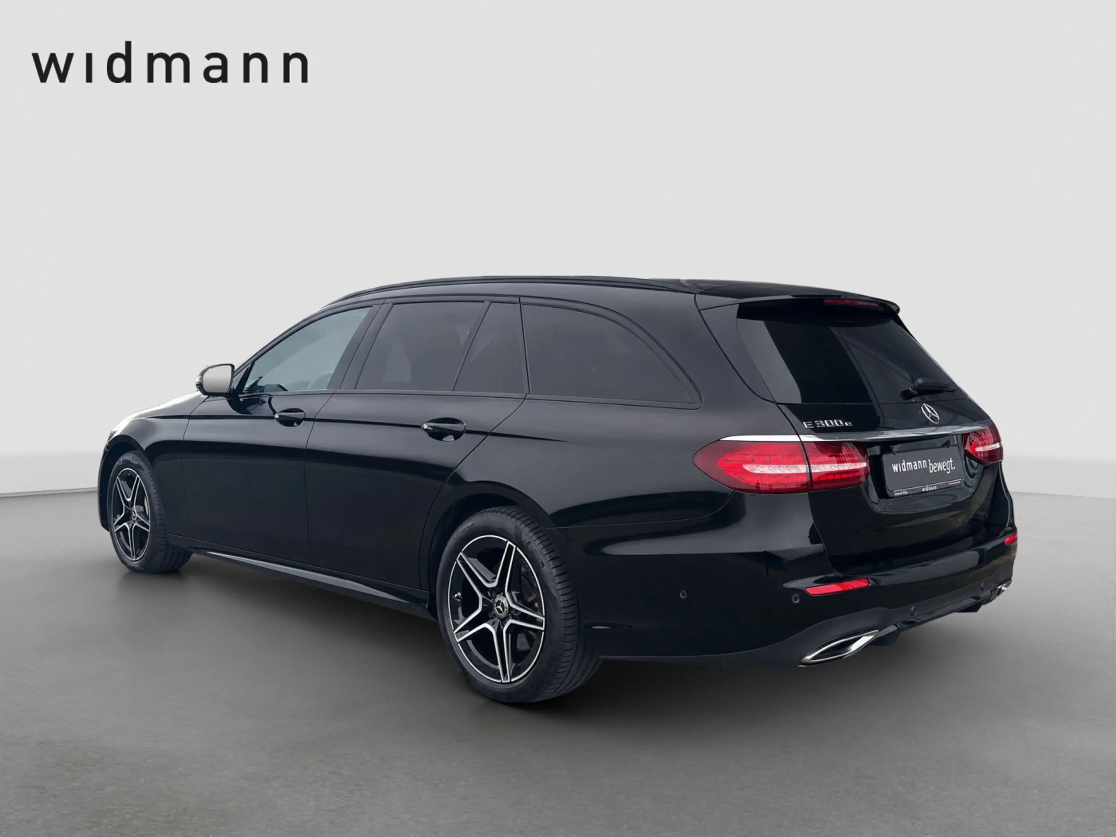 Mercedes-Benz E 300 e T AMG*LED*AHK*SHD*Night**360°*El.Heckkl. — photo 8