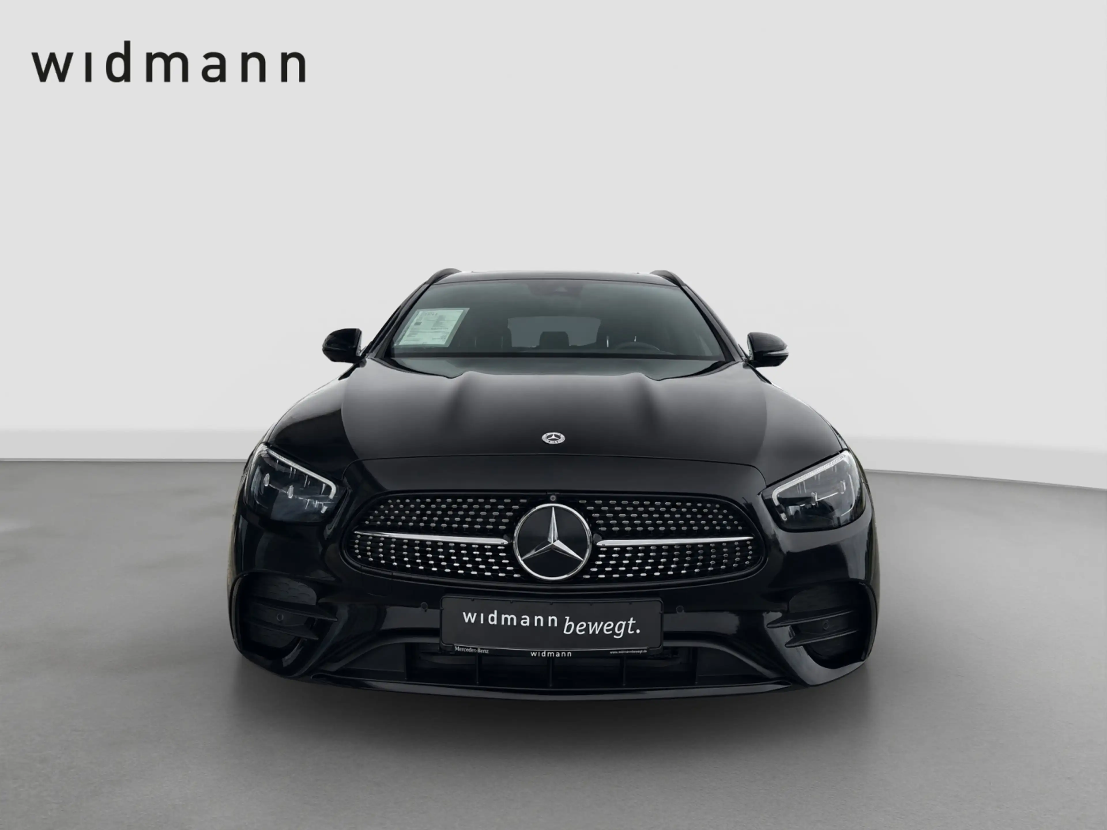 Mercedes-Benz E 300 e T AMG*LED*AHK*SHD*Night**360°*El.Heckkl. — photo 2
