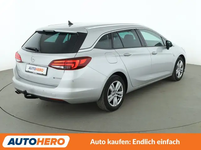 Opel Astra view 6