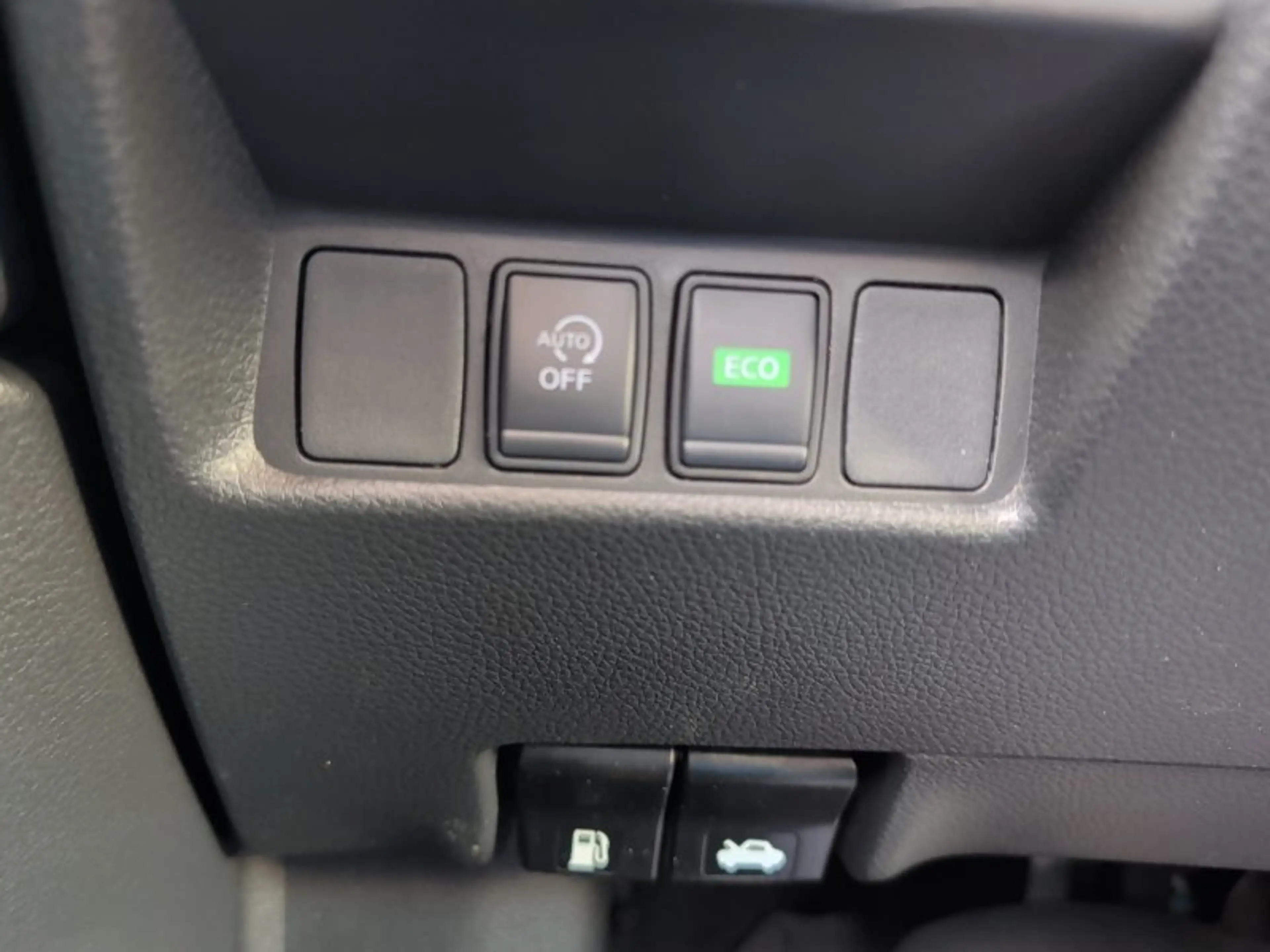 Nissan Qashqai 1.3 DIG-T  N-Connecta — photo 30