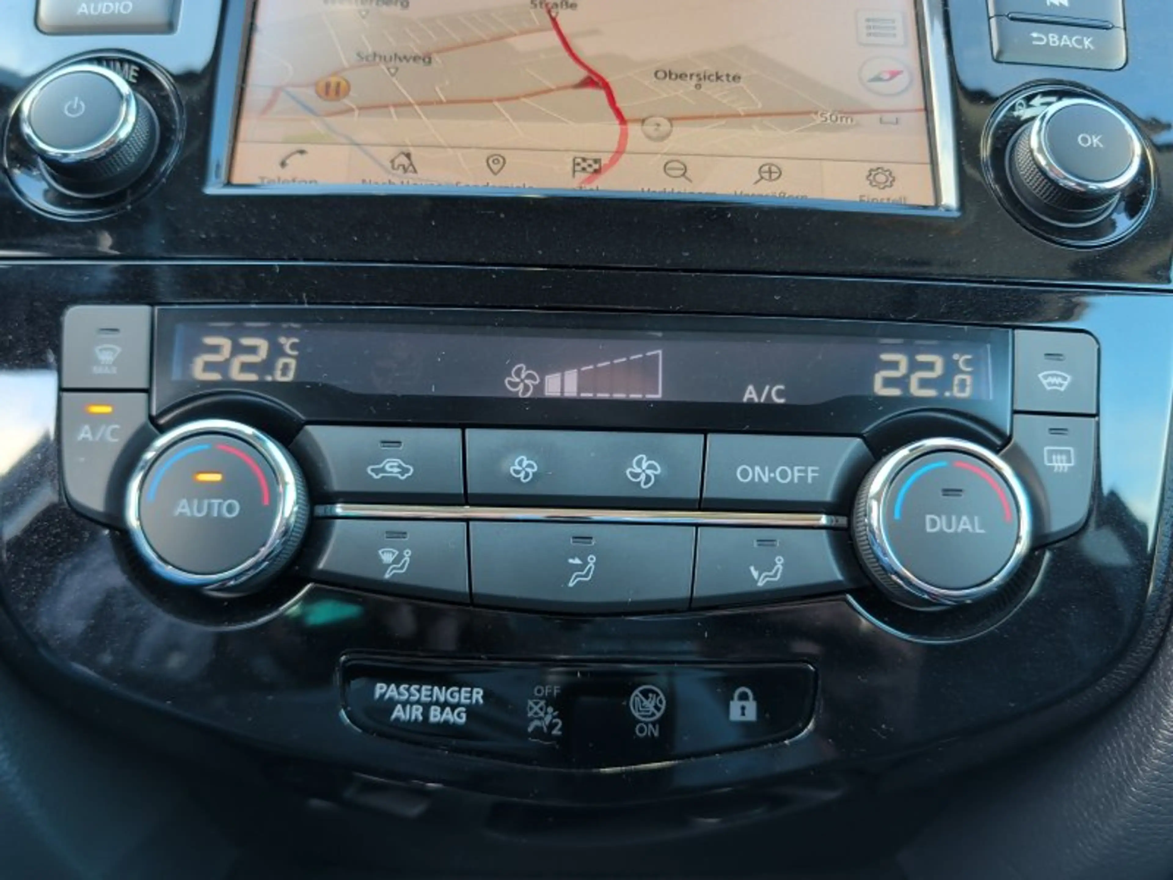 Nissan Qashqai 1.3 DIG-T  N-Connecta — photo 26