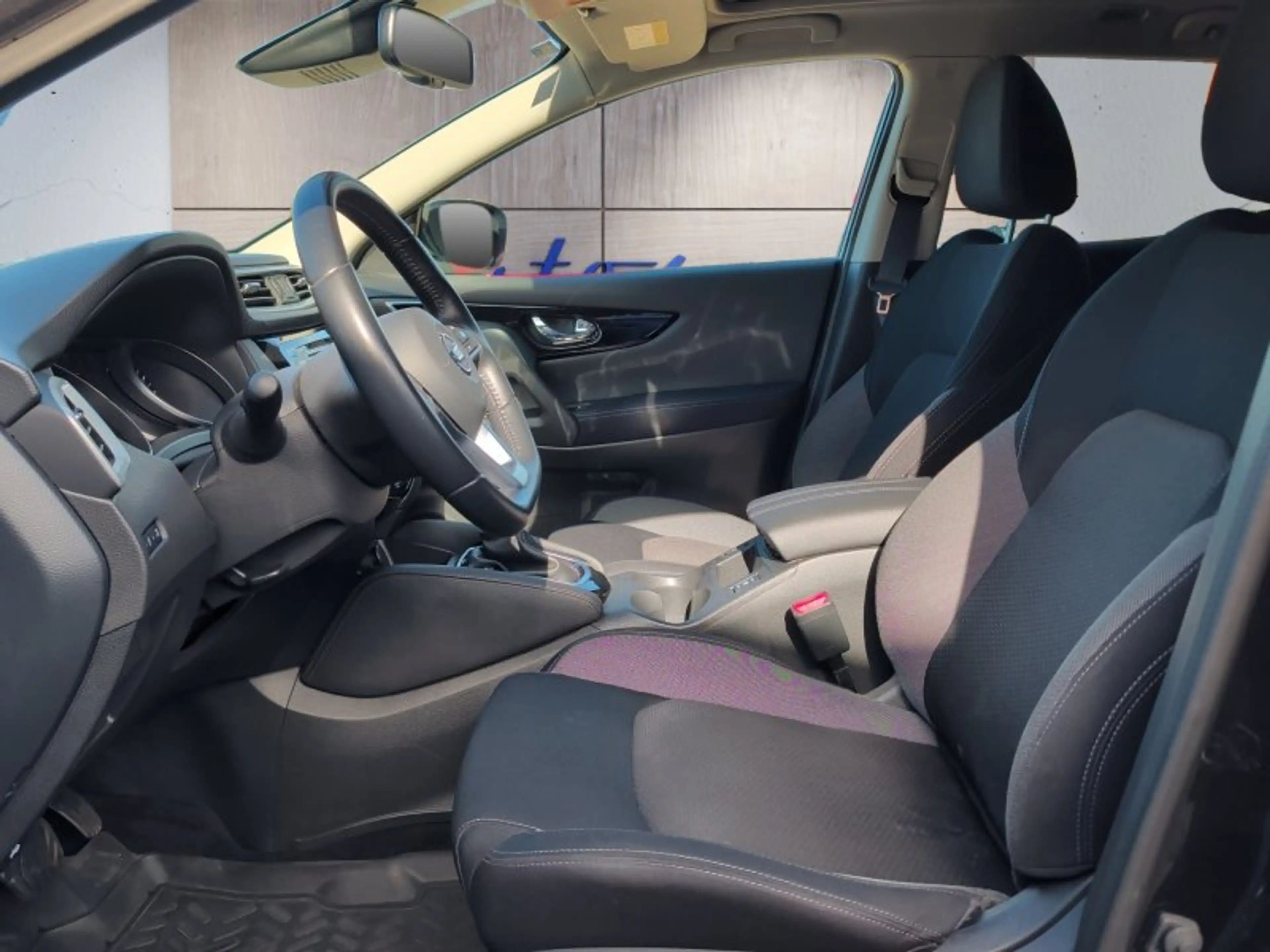 Nissan Qashqai 1.3 DIG-T  N-Connecta — photo 9