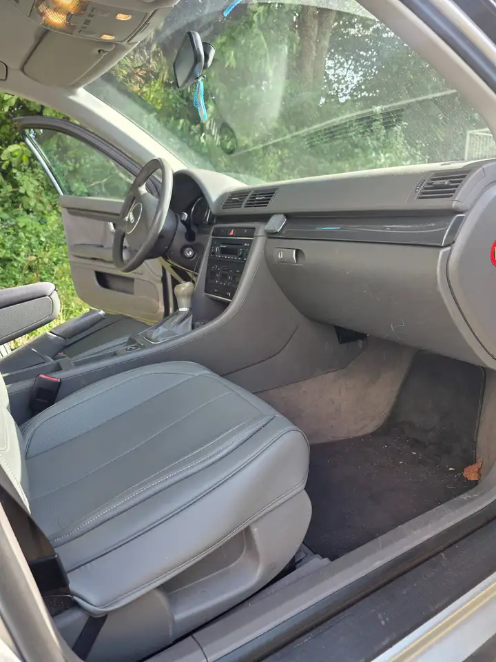 Audi A4 2.0, foto 1