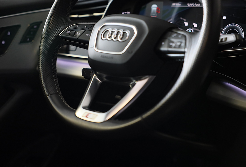 Audi Q8 60 TFSI e Quattro RSQ8 Look / Luchtvering / Acc / — photo 40