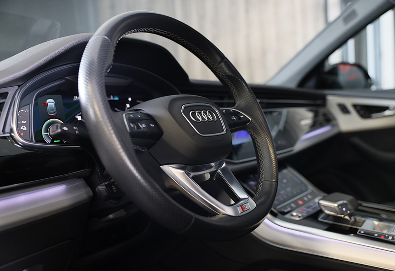 Audi Q8 60 TFSI e Quattro RSQ8 Look / Luchtvering / Acc / — photo 7
