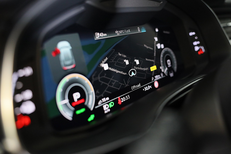 Audi Q8 60 TFSI e Quattro RSQ8 Look / Luchtvering / Acc / — photo 10