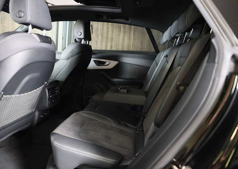 Audi Q8 60 TFSI e Quattro RSQ8 Look / Luchtvering / Acc / — photo 26