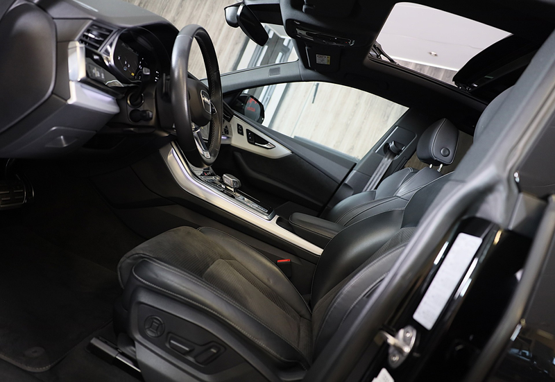 Audi Q8 60 TFSI e Quattro RSQ8 Look / Luchtvering / Acc / — photo 36