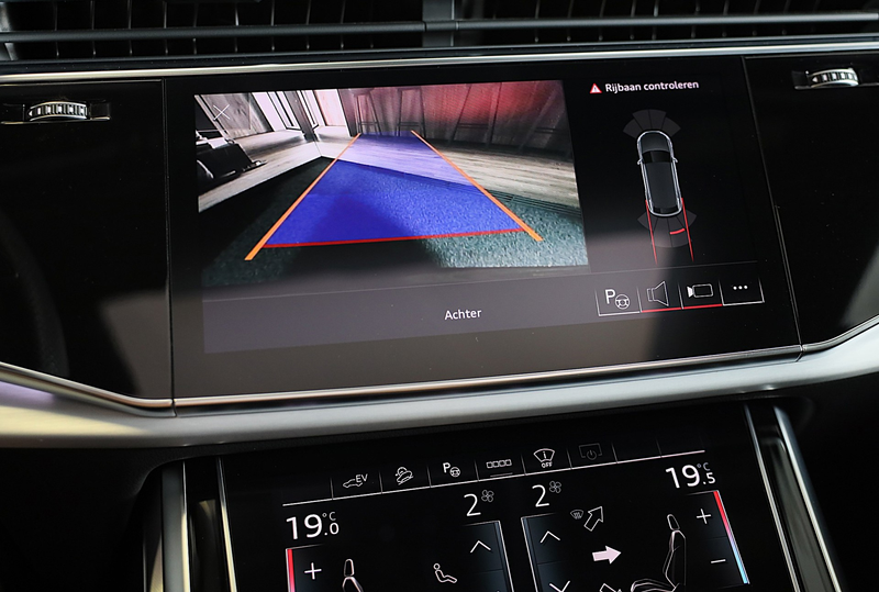 Audi Q8 60 TFSI e Quattro RSQ8 Look / Luchtvering / Acc / — photo 12