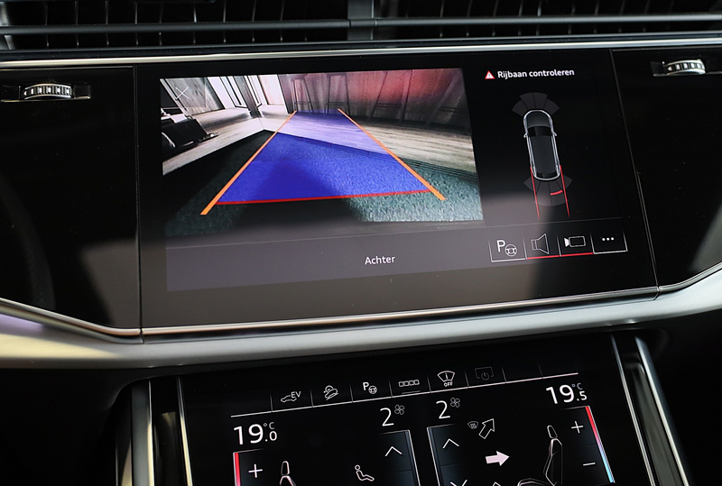 Audi Q8 60 TFSI e Quattro RSQ8 Look / Luchtvering / Acc / — photo 33