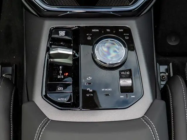 BMW X3 view 9