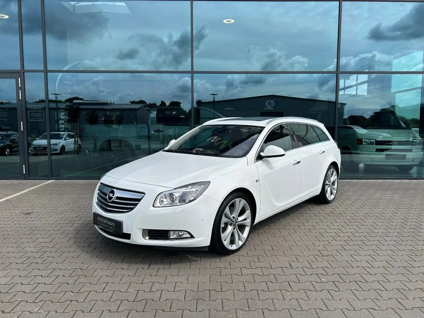 Opel Insignia A ST Innov. Autom. Recaro Pano Navi 20" Blanc - 1