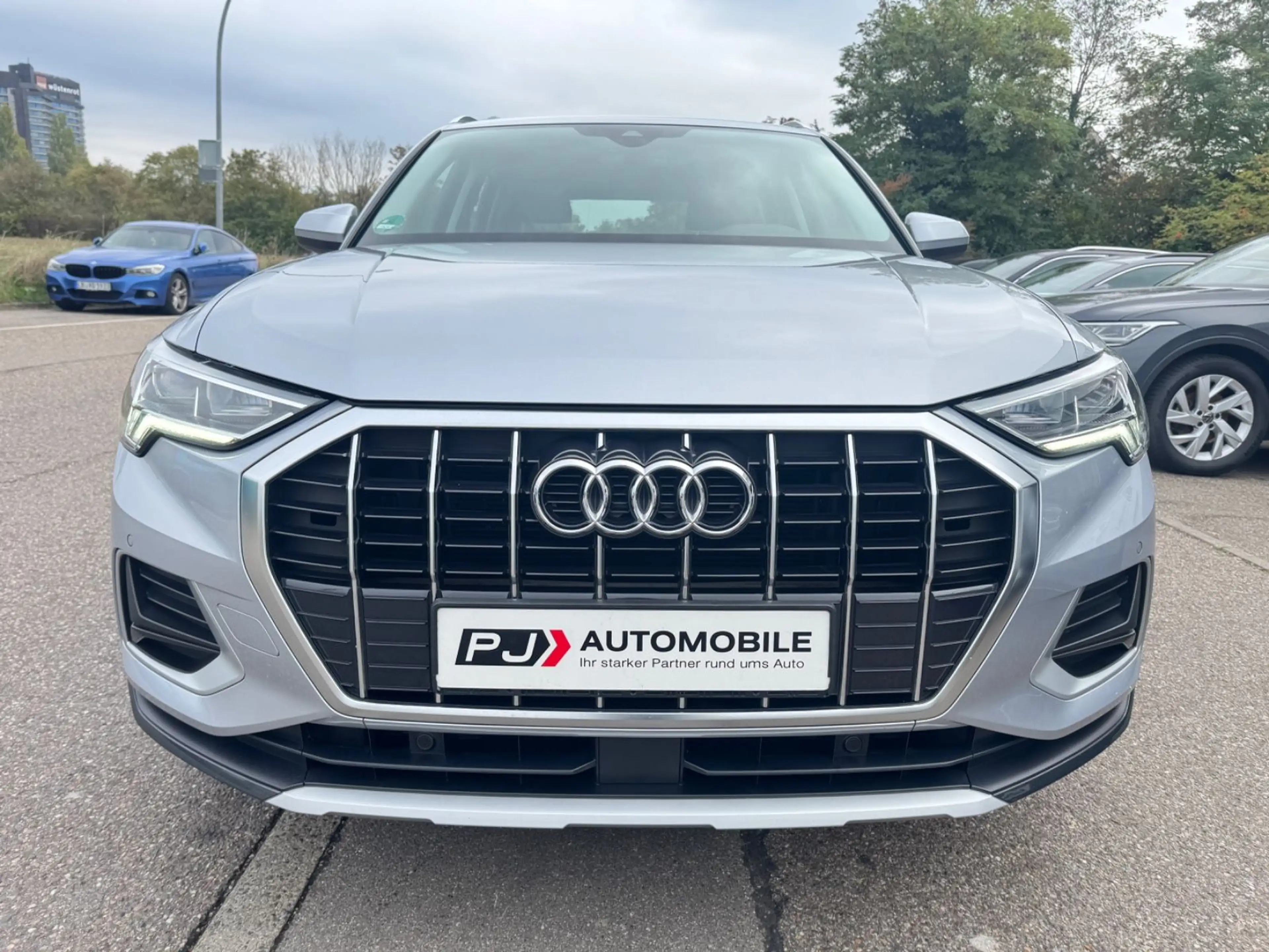 Audi Q3 35 TDI advanced Navi LED Virtual Kamera BliSp — photo 9