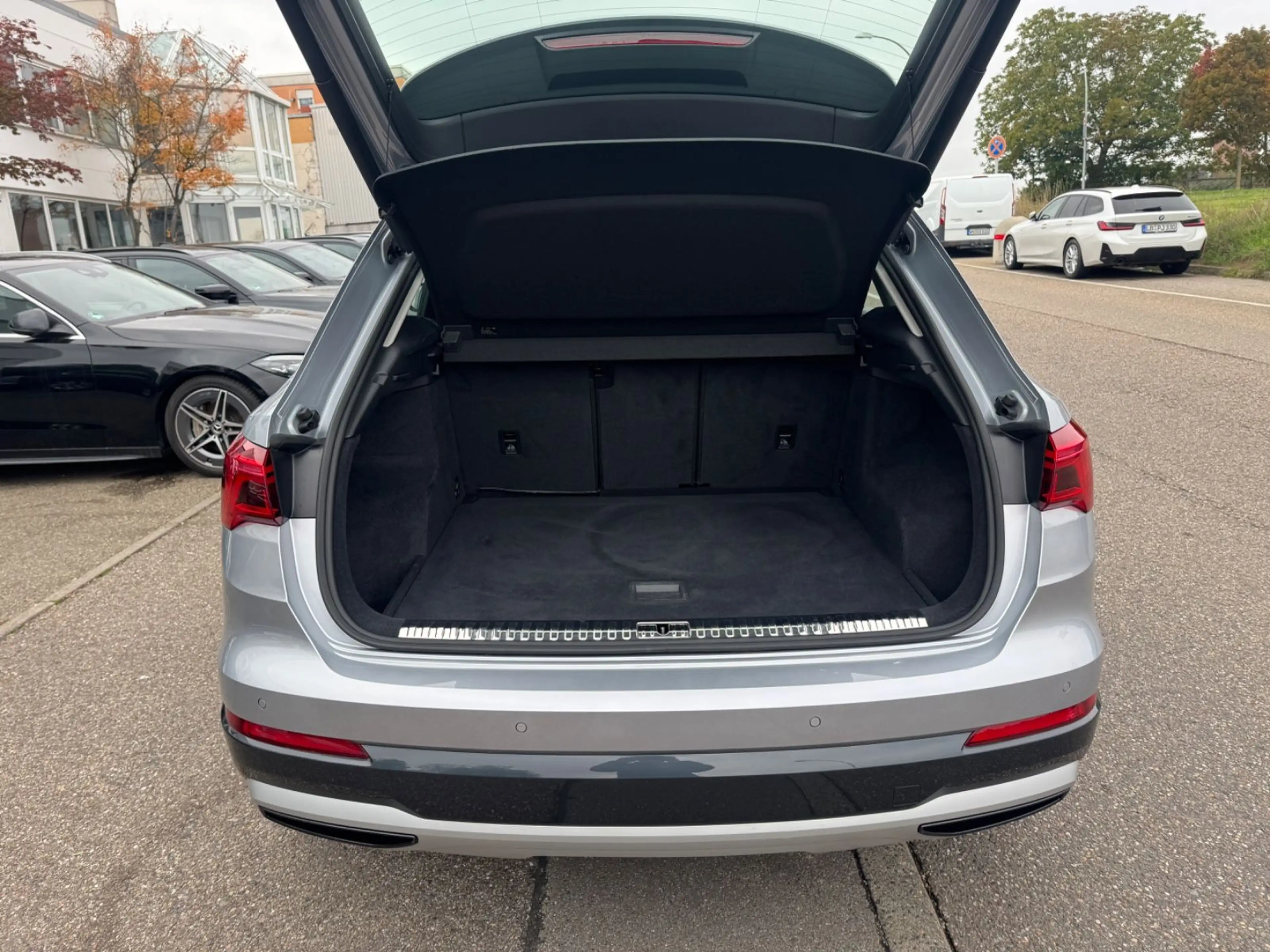Audi Q3 35 TDI advanced Navi LED Virtual Kamera BliSp — photo 15