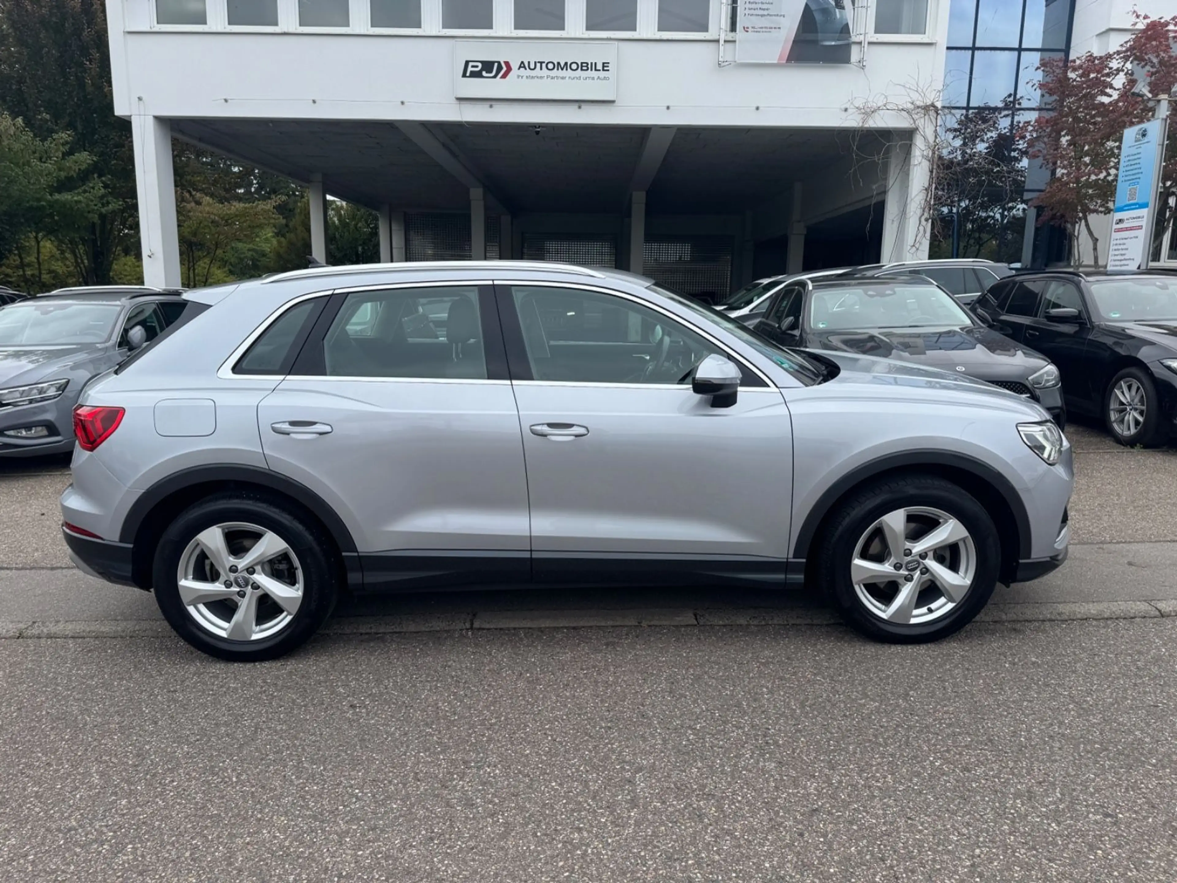 Audi Q3 35 TDI advanced Navi LED Virtual Kamera BliSp — photo 7