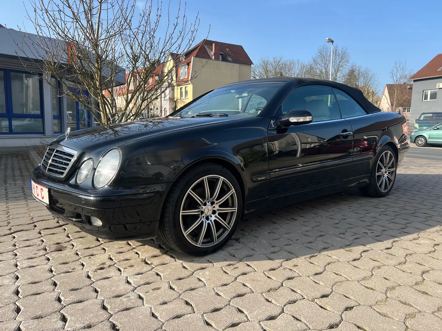 Mercedes-Benz CLK 200 Cabrio Kompressor Avantgarde Noir - 2