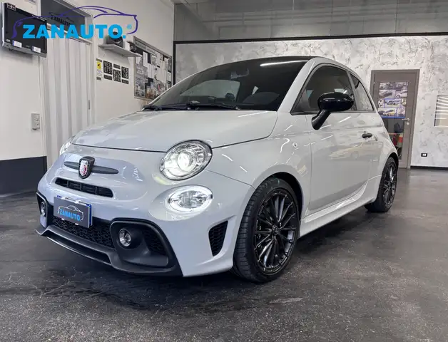 Abarth 695C 1.4 t-jet Competizione 180cv