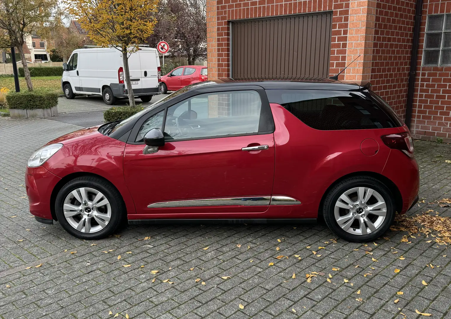 Citroen DS3 DS3 1.2 essence euro 6B Rood - 2