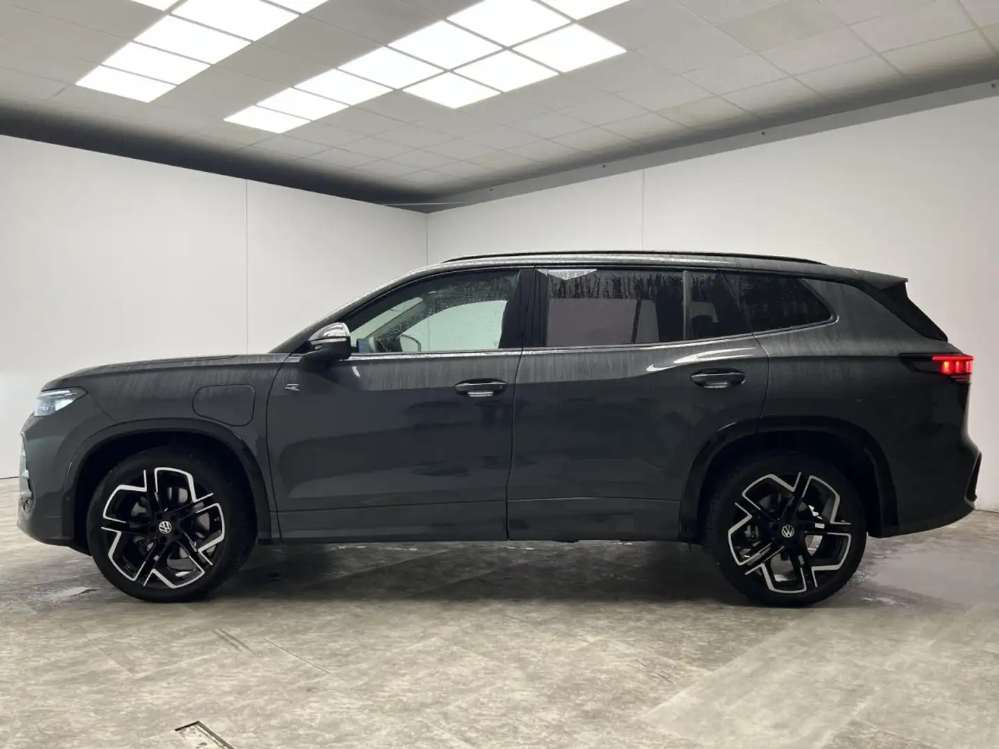 Volkswagen Tayron 1.5 TSIe DSG R-Line Klima Leder Einparkhilfe Grau - 2