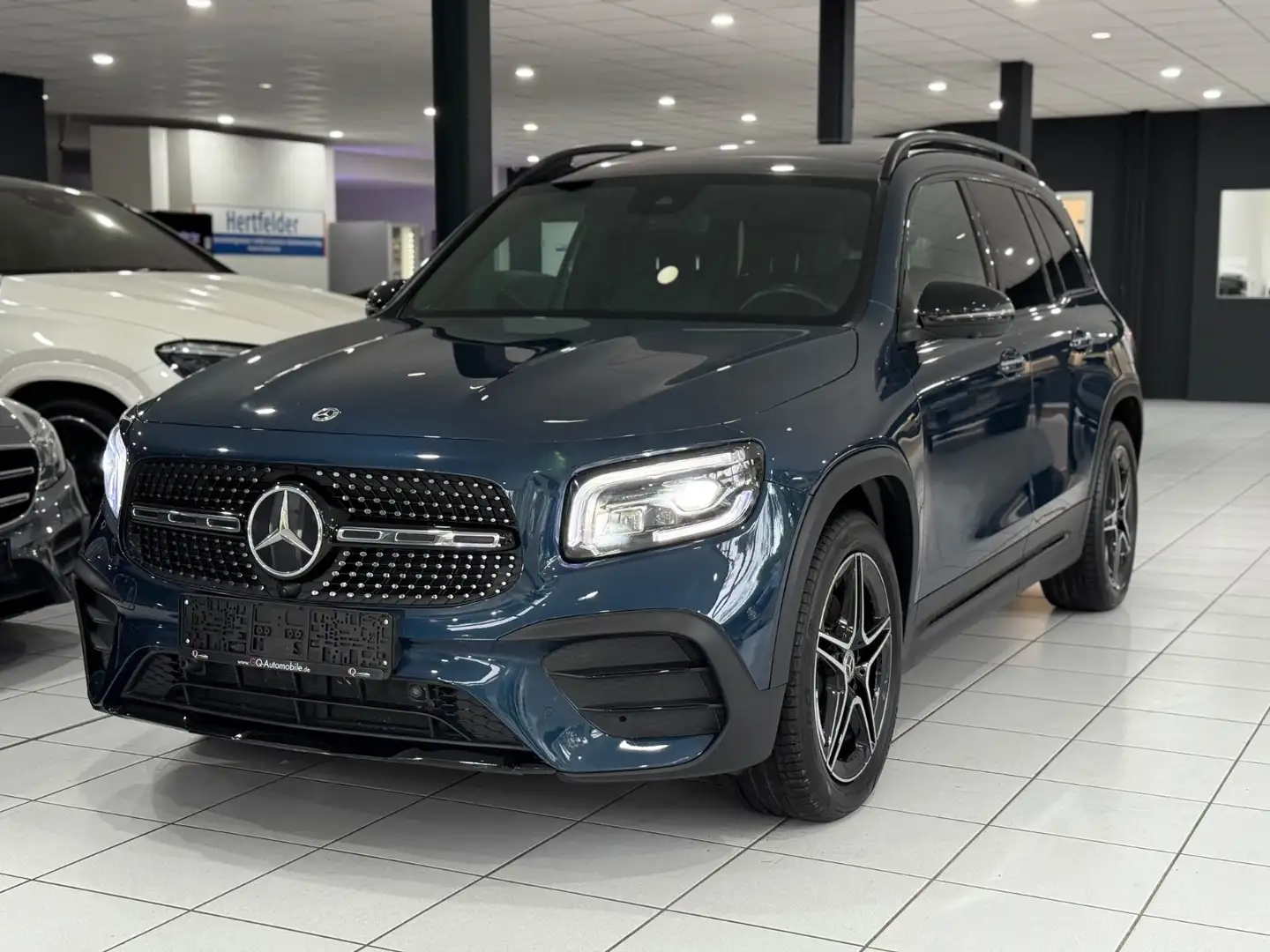 Mercedes-Benz GLB 200 d AMG*7-SITZER*PANO*MEMORY*360*AHK*BURMES Bleu - 1