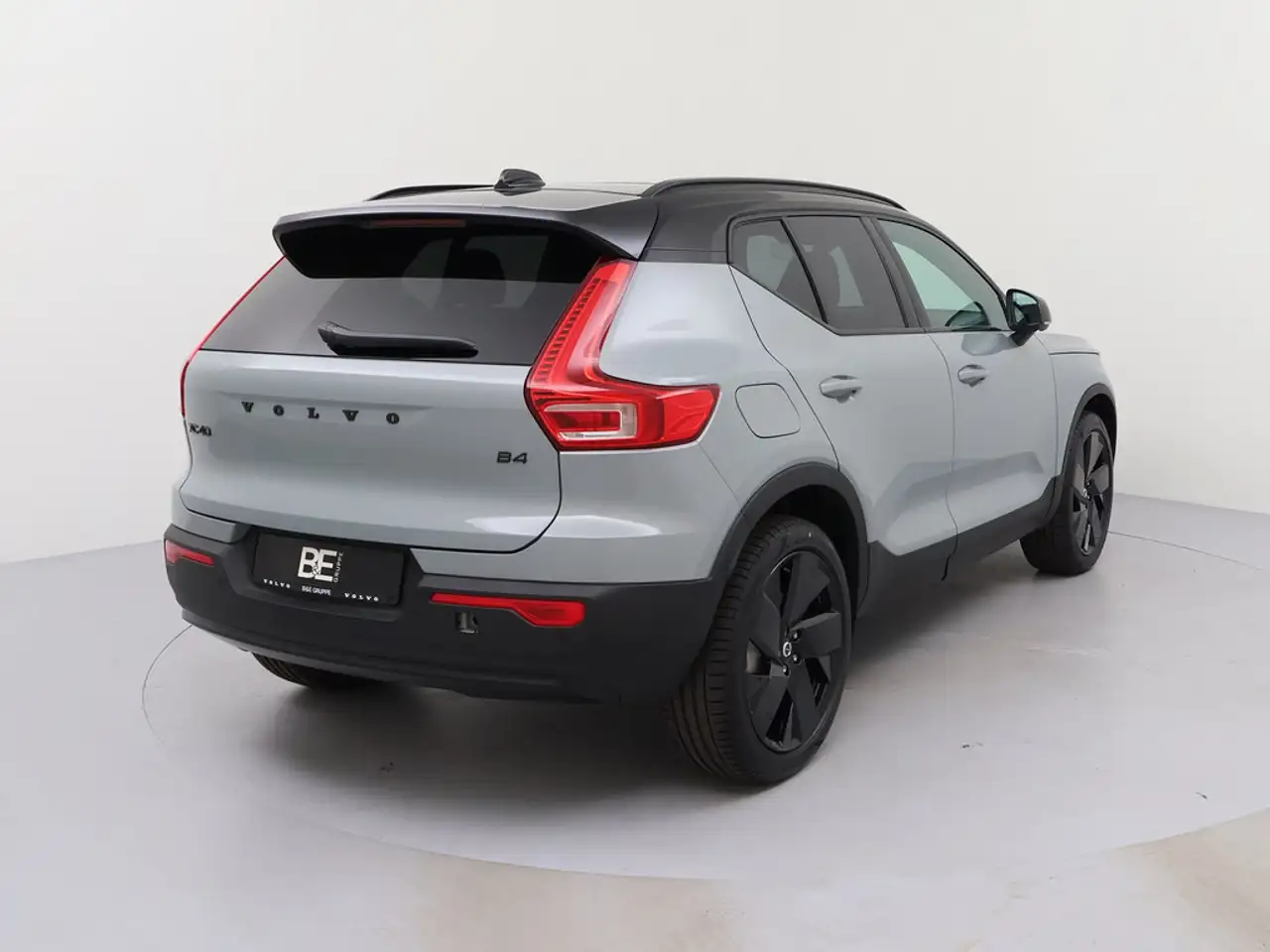 Volvo XC40 2026