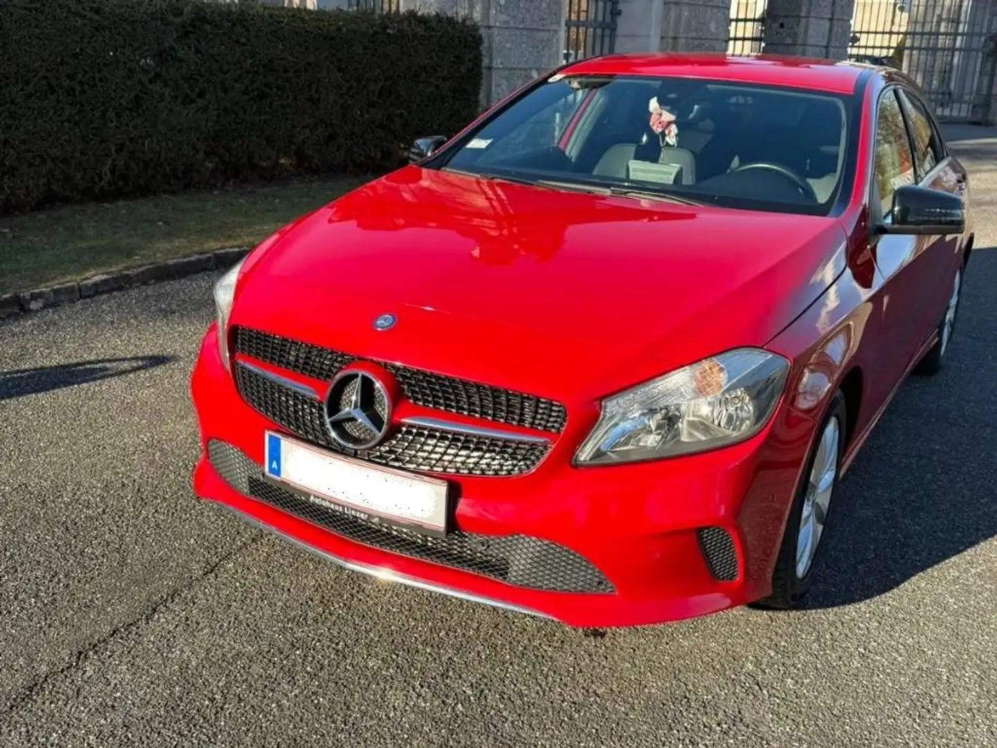 Mercedes-Benz A 180 A 180 Rot - 1