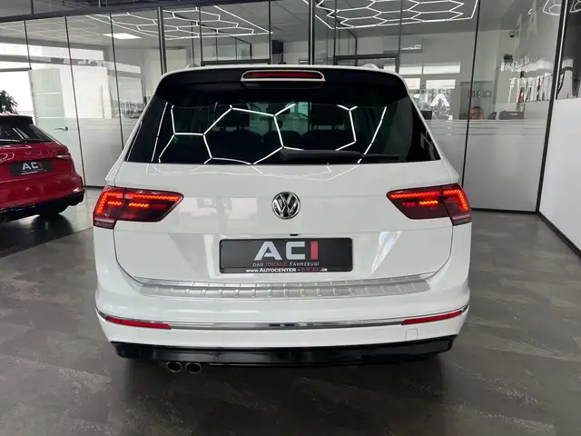 Volkswagen Tiguan view 8
