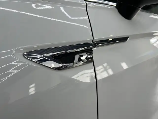 Volkswagen Tiguan view 15