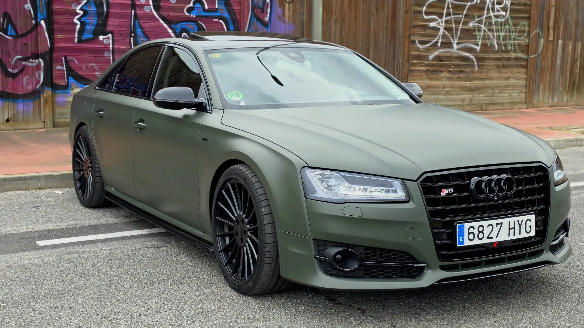 Audi S8 - 1