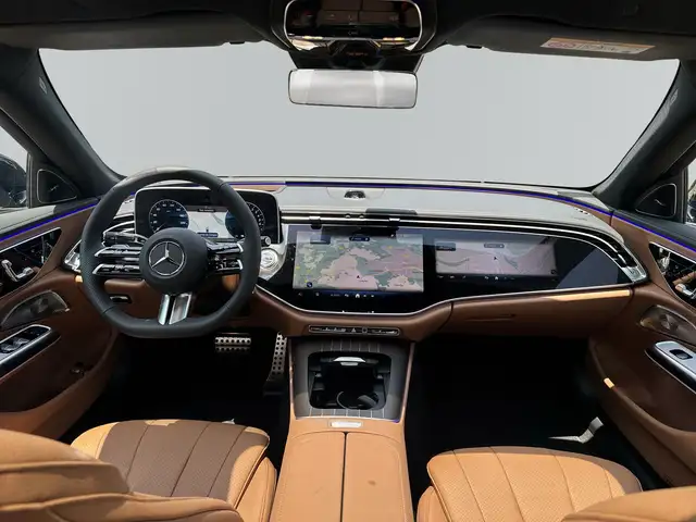 Mercedes-Benz E-Class view 7