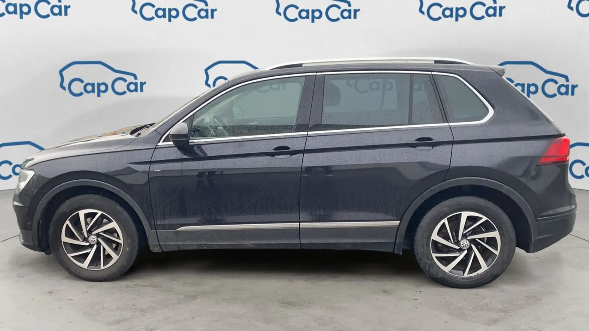 Volkswagen Tiguan 2.0 TDI 150 Carat Schwarz - 2