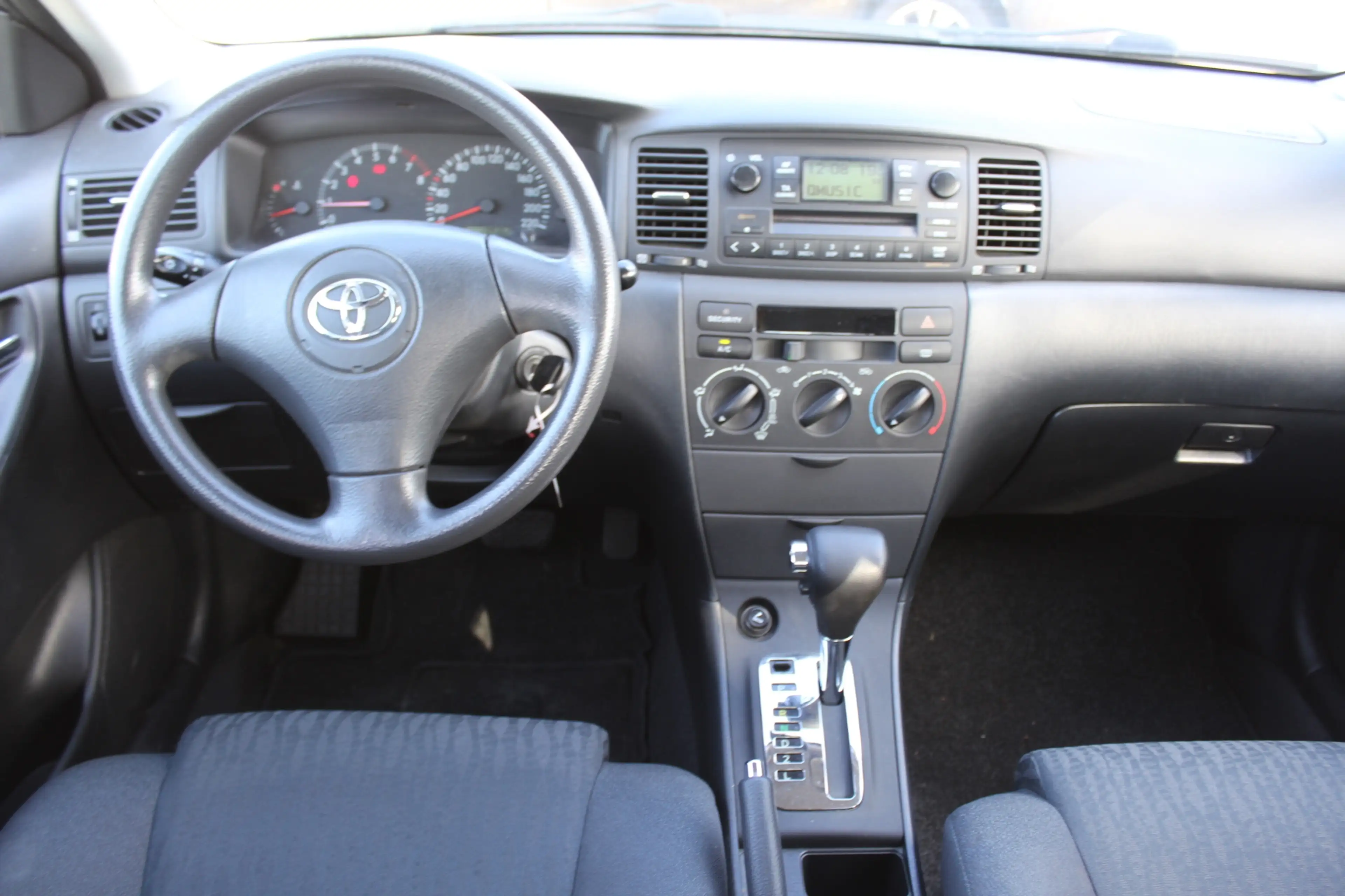 Toyota Corolla 1.6 VVT-i Linea Terra nette automaat airco — photo 4
