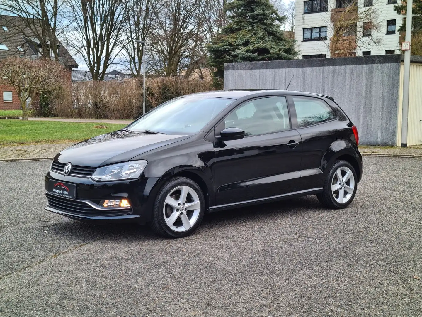 Volkswagen Polo V Comfortline 1.0 *wenig km*Klimaautomatik* Noir - 1