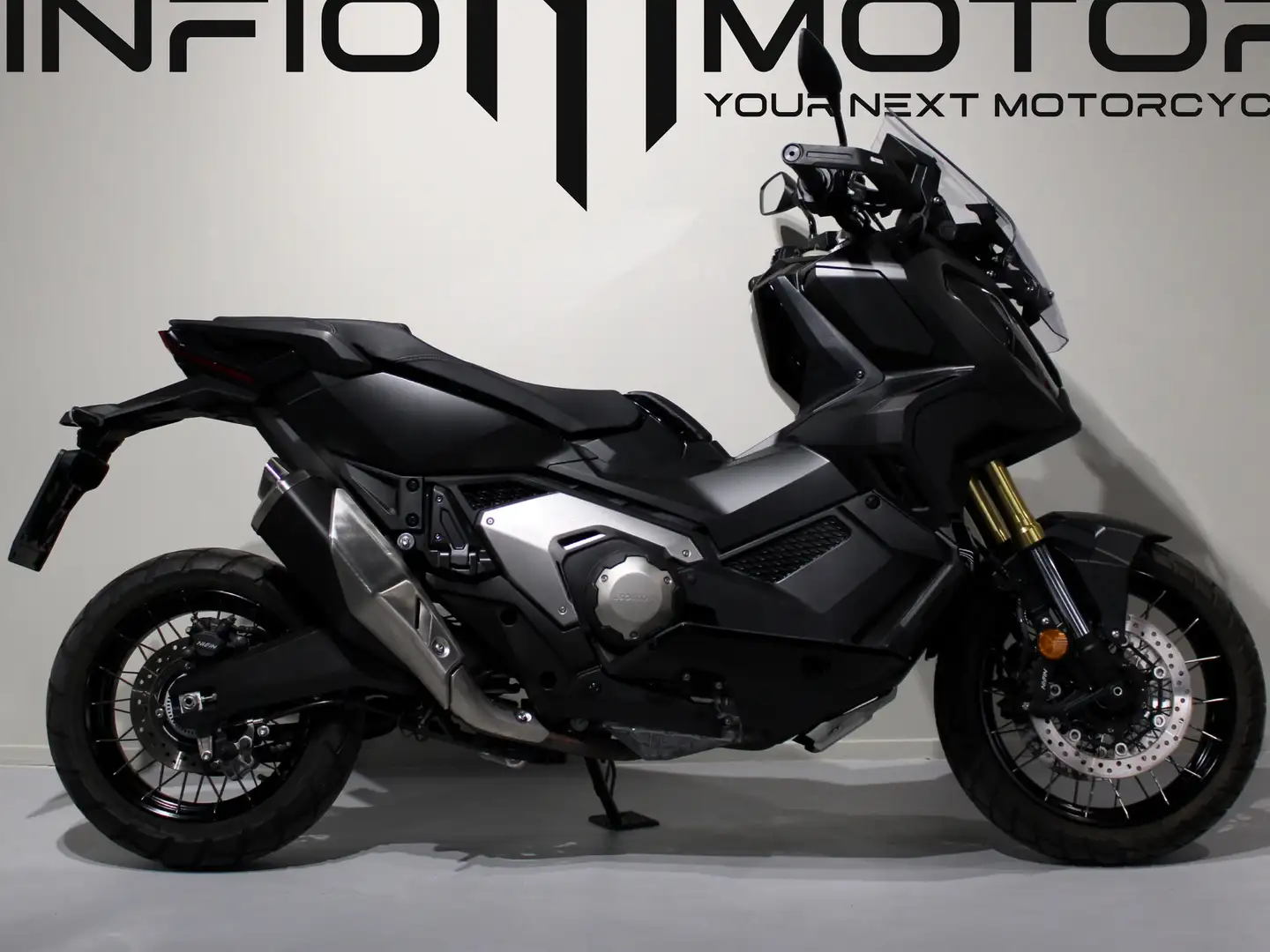 Honda X-ADV - 1