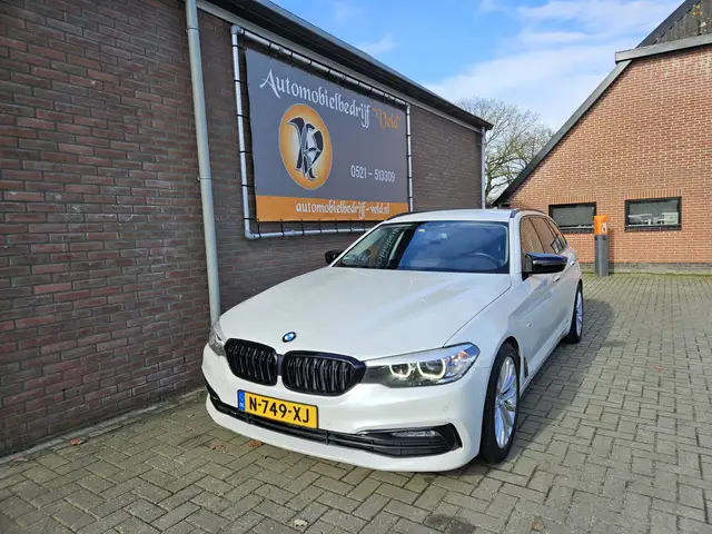 BMW 530 5-serie Touring 530i High Executive