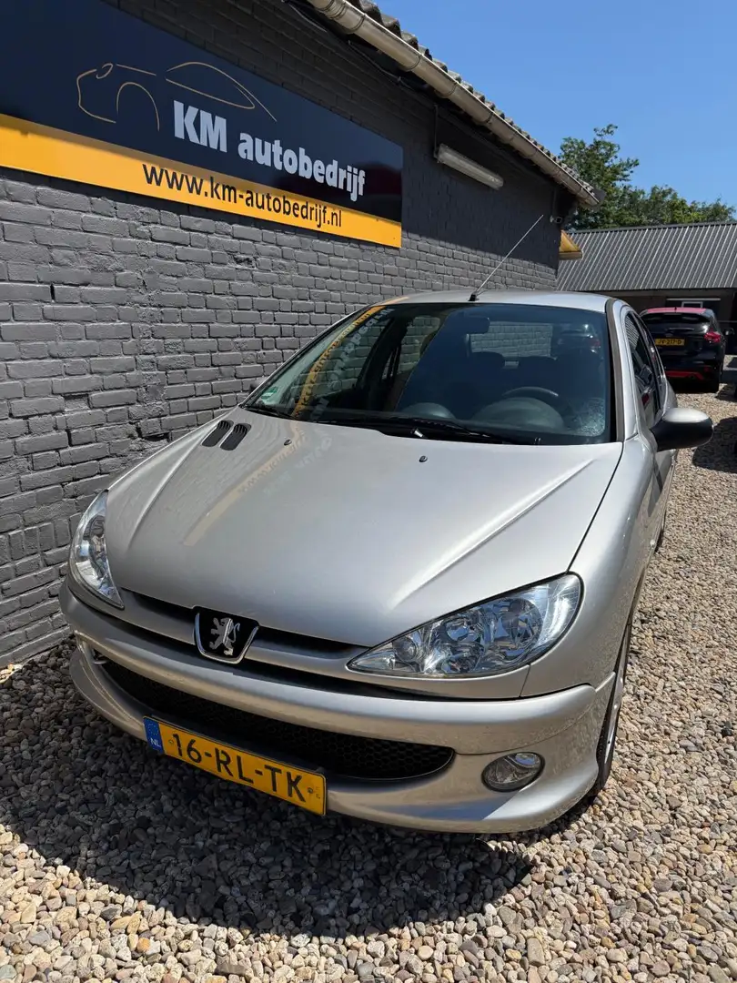 Peugeot 206 1.4 Air-line 2*Airco*NieuweApk* Grijs - 2