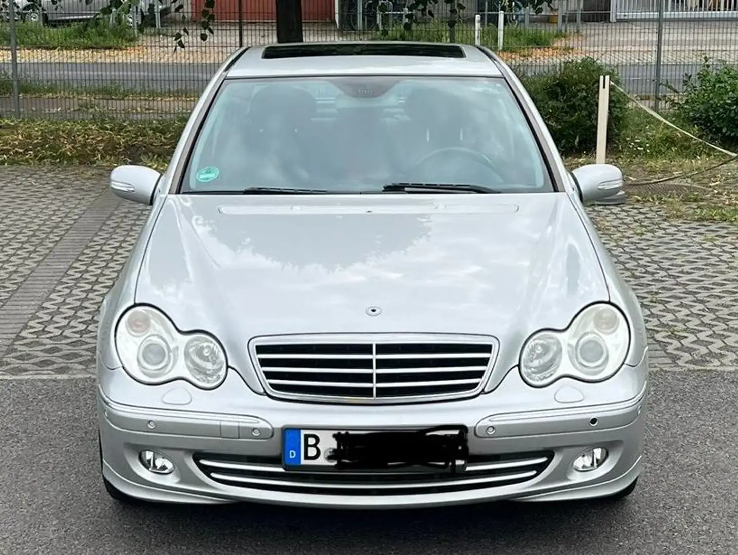 Mercedes-Benz C 230 C 230 7G-TRONIC Avantgarde Sport Edition Srebrny - 2