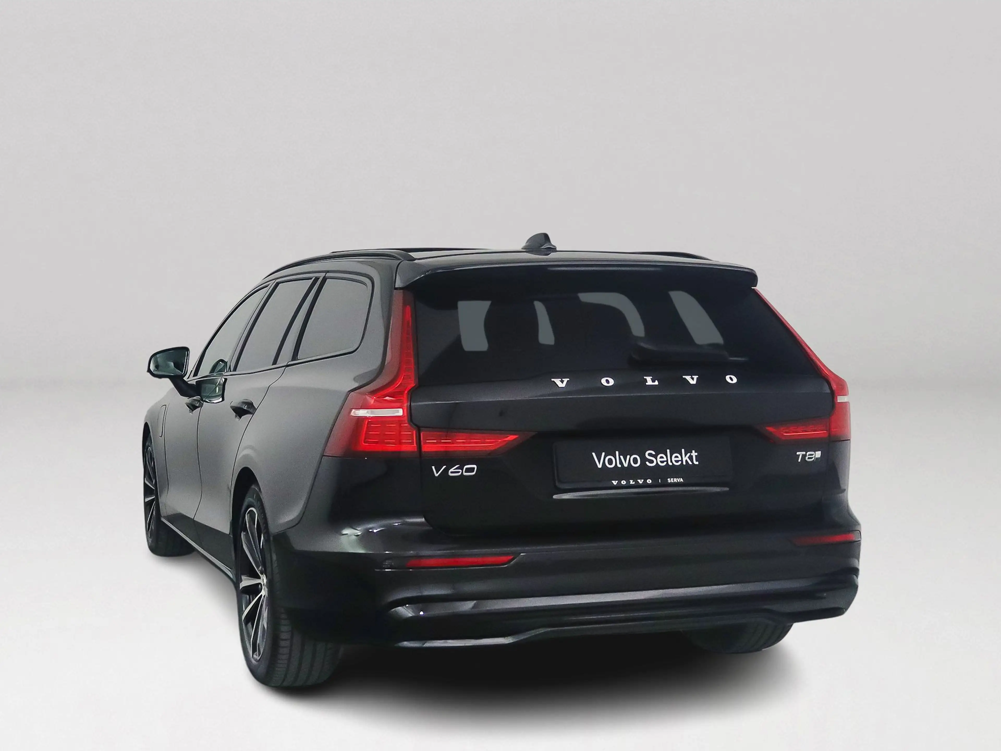 Volvo V60 T8 Plug-in hybrid AWD Plus Dark | SOH 100% | Panor — photo 12