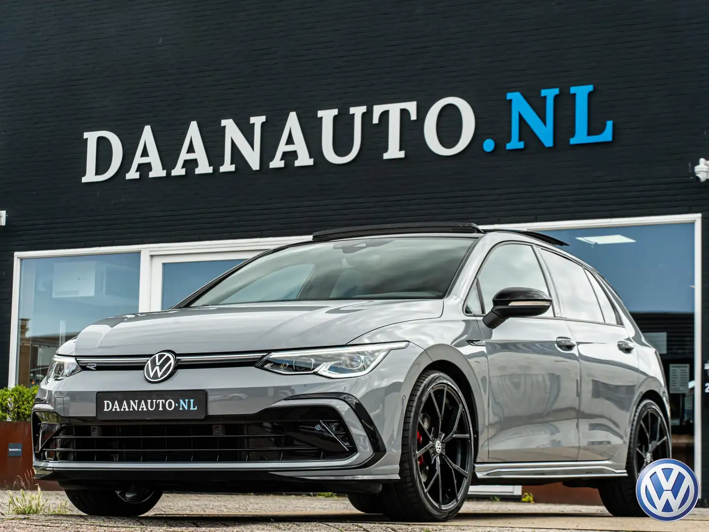 Volkswagen Golf 1.5 eTSI R-Line Business+ Pano Keyless Gris - 1