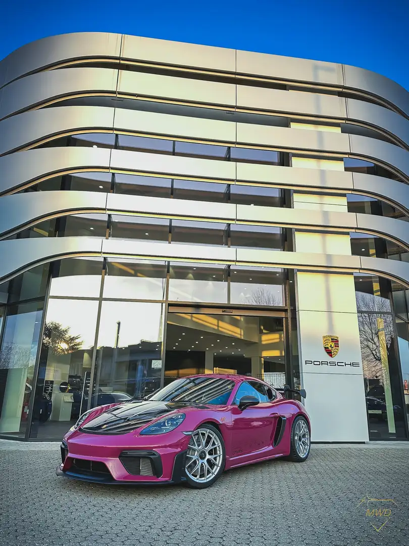 Porsche 718 GT4 RS - 1