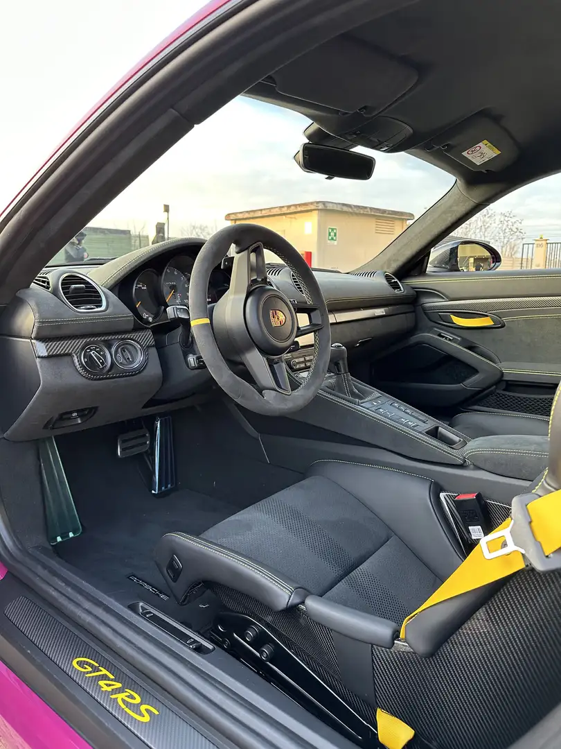 Porsche 718 GT4 RS - 2
