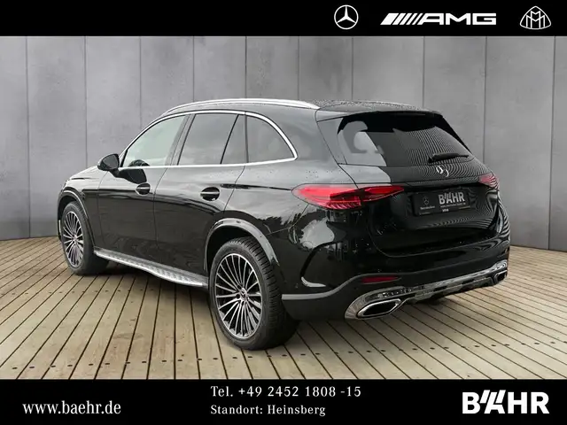 Mercedes-Benz 300 view 3