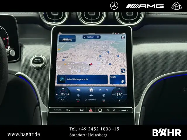 Mercedes-Benz 300 view 12
