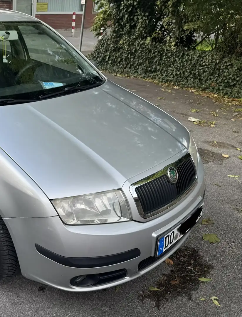 Skoda Fabia 1.4 Sedan Automatik Ambiente - 2