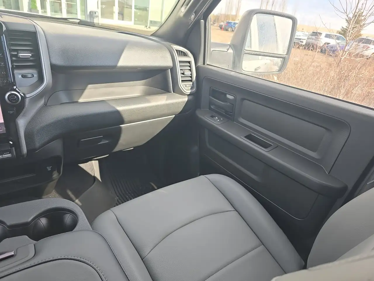 RAM 3500 снимка RAM 3500