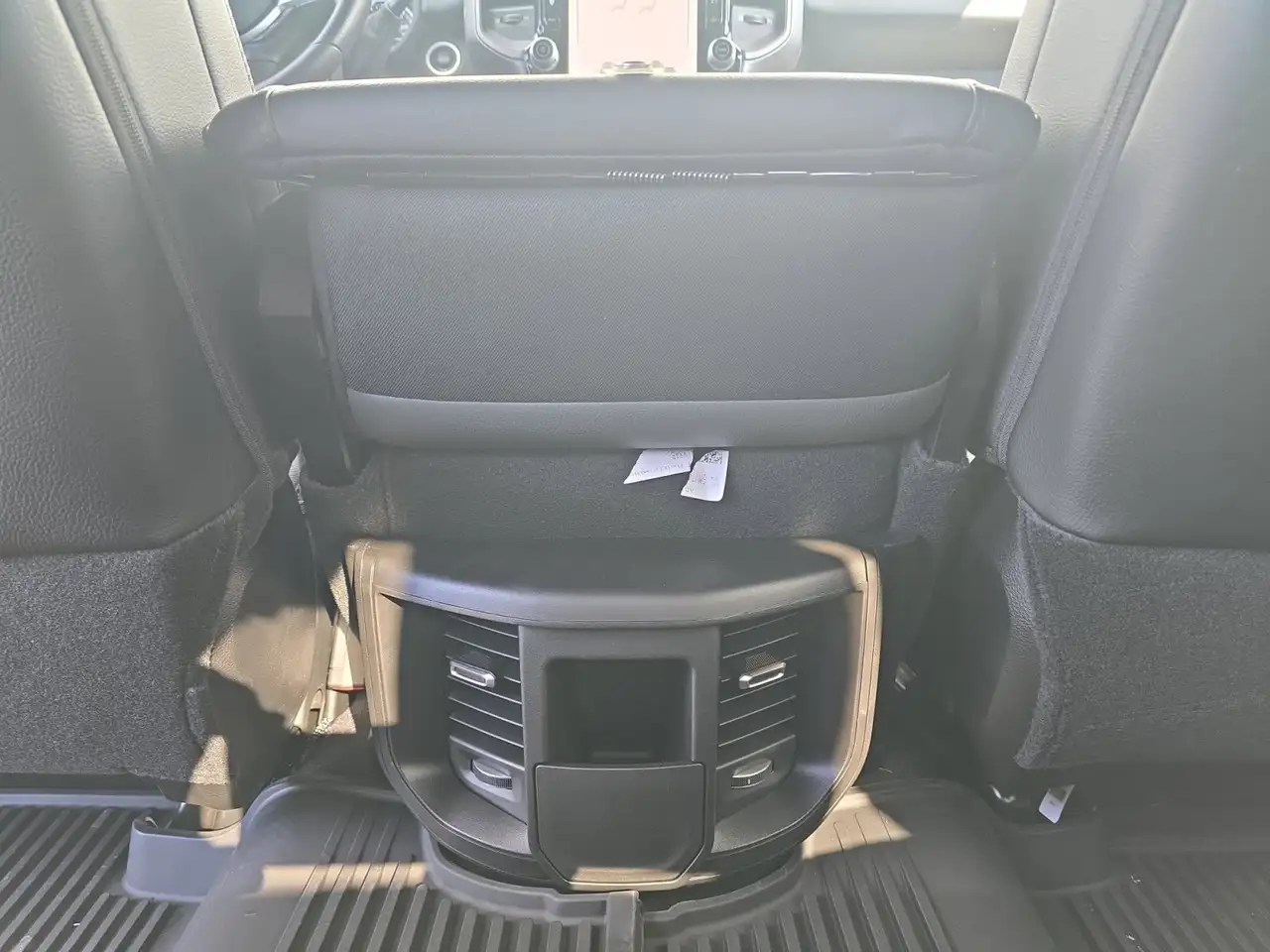 RAM 3500 снимка RAM 3500