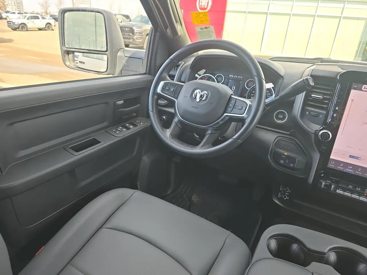 RAM 3500 снимка RAM 3500
